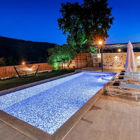 וילה Hacioglan Village 2 Bedroom *