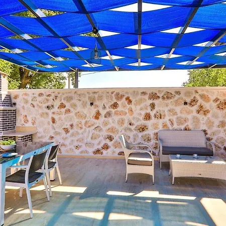 Hacioglan Village 2 Bedroom * קלקן